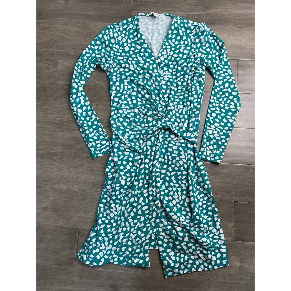 Diane Von Furstenberg Wrap Dress Valencia Green /White Size 2